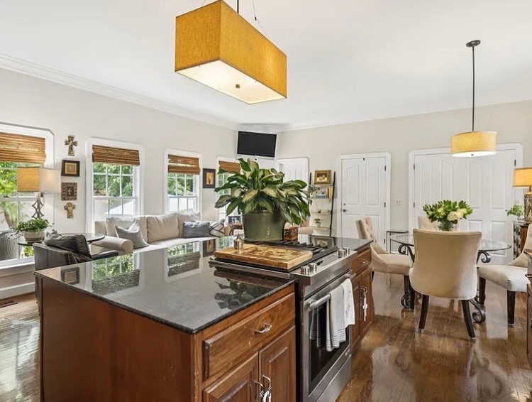 Interior House Painting in Nashville by Alan Robinson Painting